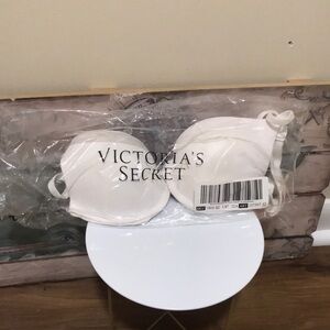 Victoria's Secret White Bra